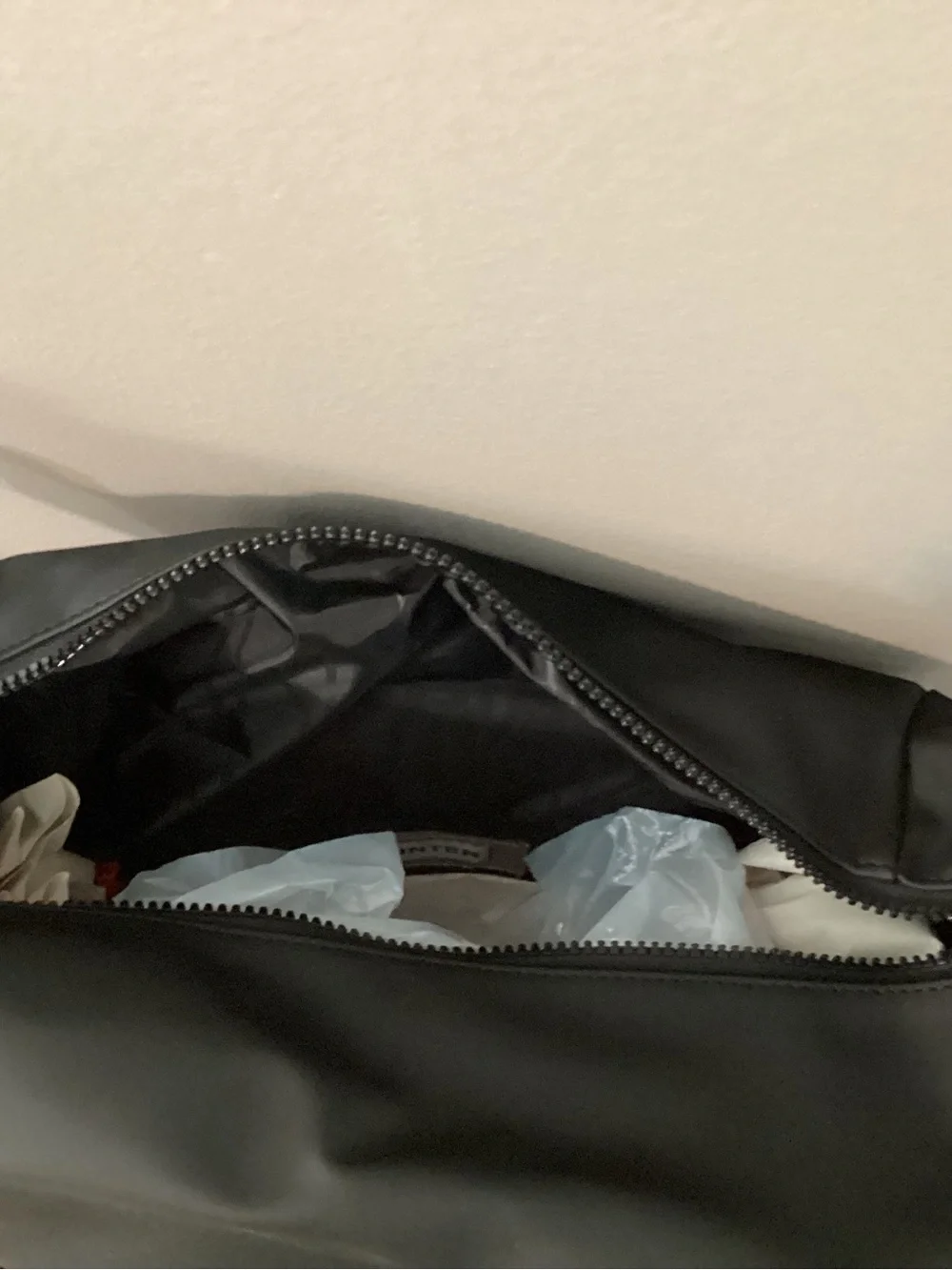 Hunter Black Men's Backpack with Red Accents